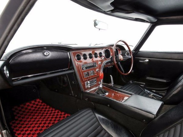 Toyota 2000GT - 7