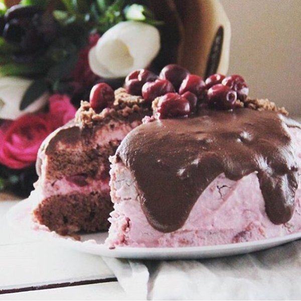 Мягкий,нежный ,потрясающий десерт,еще и без вреда фигуре ! Побалуйте себя и своих близких на ...