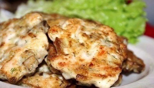 Куриные котлеты с шампиньонами.на 100грамм - 91.4 ккалБ/Ж/У - 13.52/2.45/3.3Ингредиенты:куриное филе ...