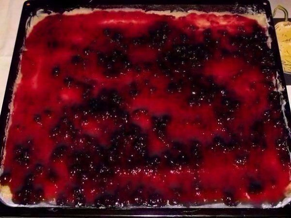Печенье с вареньем.Ингредиенты:500-550 гр. муки180-200 гр. сливочного масладва яйца220-250 гр. ... - 7