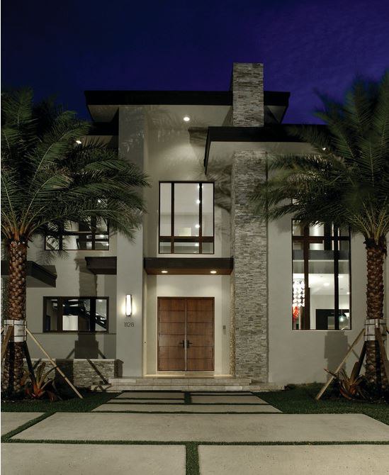 Дом в Голливуде.