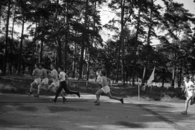 Пионерский лагерь алые паруса. Пионерский лагерь Алые паруса Звенигород. Лагерь Алые паруса Звенигород. Пионерский лагерь спартакиада.