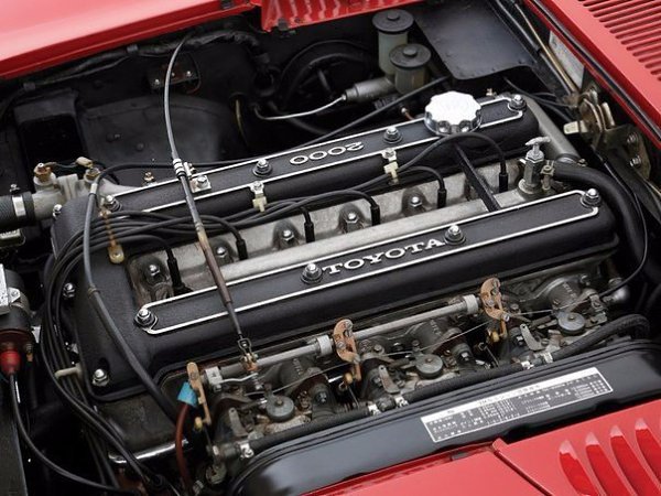 Toyota 2000GT - 6