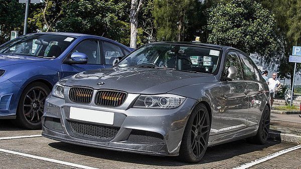 BMW 323i E90
