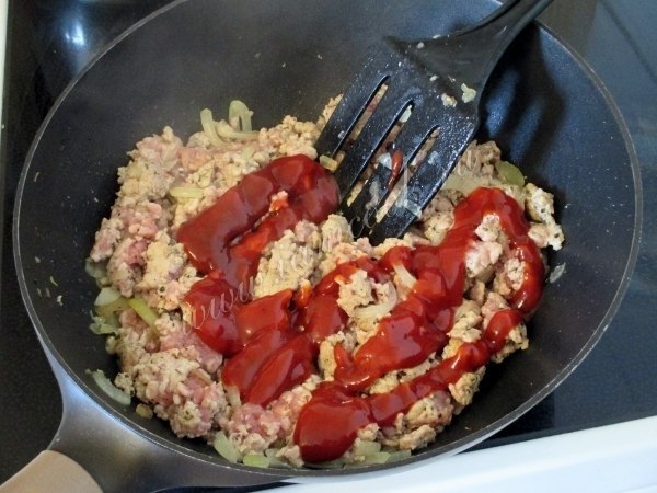 Лазанья из макарон. Ингредиенты: Макароны - 250-300 грамм; Мясной фарш - 500 грамм; Лук - 1-2 ... - 3
