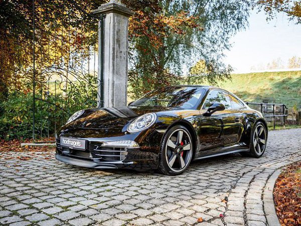 Porsche 911 50th Anniversary Edition