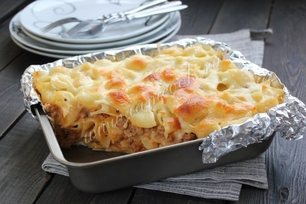 Лазанья из макарон. Ингредиенты: Макароны - 250-300 грамм; Мясной фарш - 500 грамм; Лук - 1-2 ...