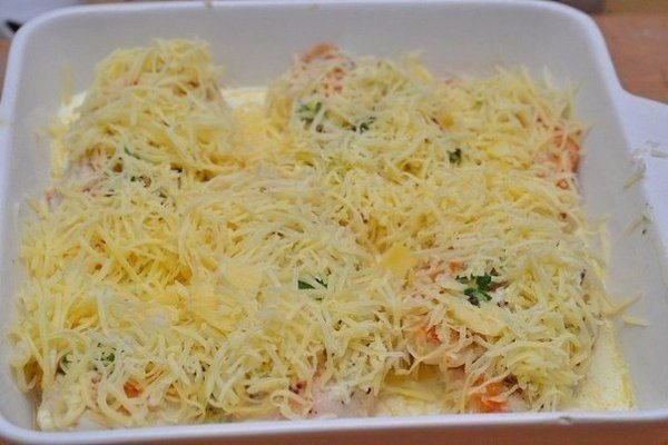 Куриное филе в сливочном соусе.Время приготовления: 40 минут.Ингредиенты:Куриное филе — 1 кгСливки ... - 3
