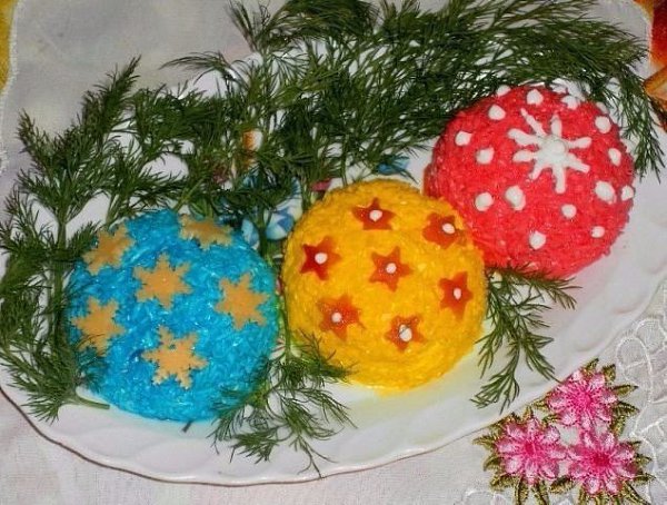 Топ-9 вкуснейших салатов к новогоднему столу.1) Салат