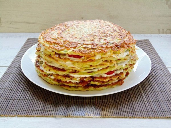 Кабачковый торт: вкуснятина, которую вы еще не пробовали! .Ингредиенты:Кабачки – 1 кг Яйца – 5 ... - 5