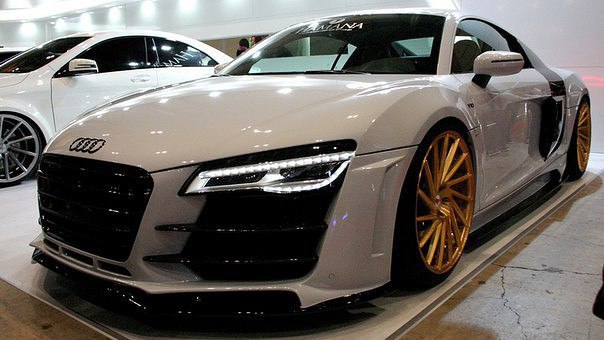 Audi R8