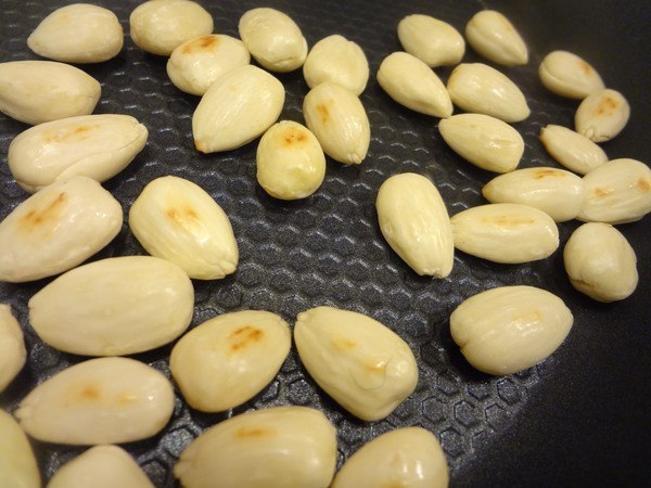 Домашние «Рафаэлло» с киви и орехами. Конфеты могут быть не только вкусными, но и очень полезными — ... - 7