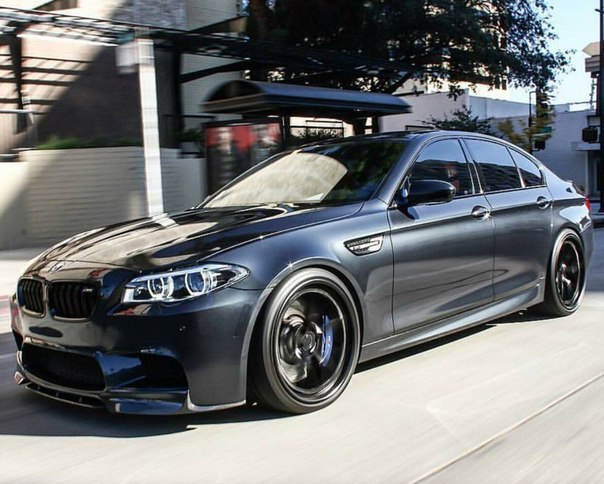 BMW M5 F10