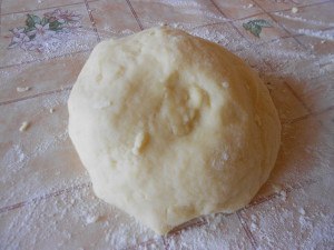 Очень нежный пирог с бананами.на 100г. 281ккал, Б/Ж/У 4,88/13,17/35,95Ингредиенты:Для теста: 200 гр. ... - 2