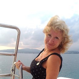 Larisa, 62, 