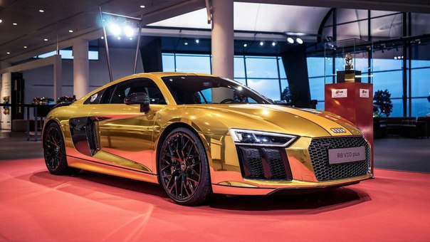 AUDI R8 (GOLD) - 4