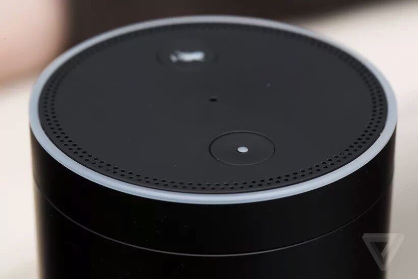 Маруся голосовой помощник колонка капсула мини. Голосовой помощник анфиса колонка. Прошивка яндекс станции мини. Маруся голосовой помощник. Умная колонка с алисой.