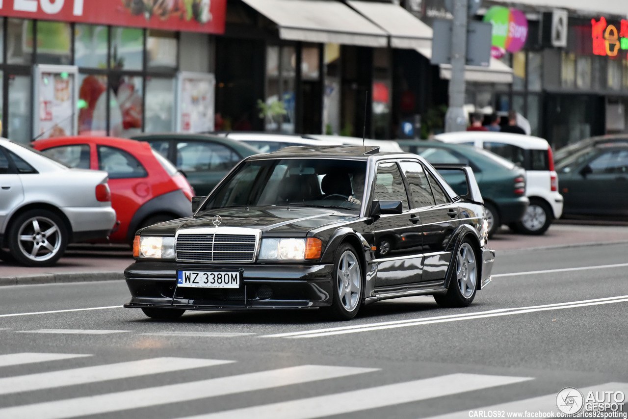 Mercedes-Benz - 15  2016  21:09