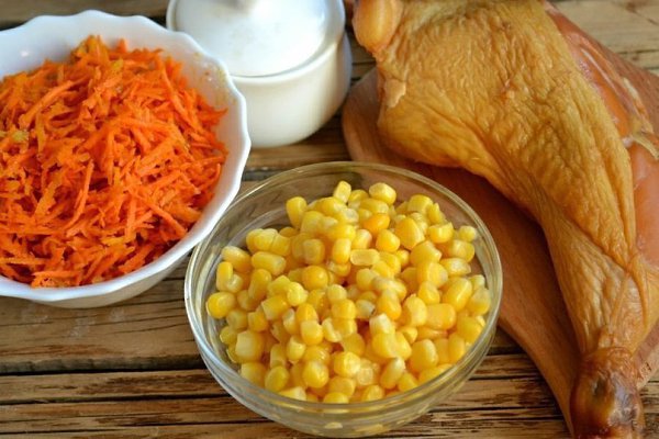 Салат с корейской морковкой и копченой курицей. Ингредиенты: Морковь по-корейски — 400 Грамм ... - 4