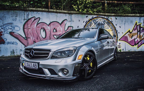 Mercedes-Benz C63 AMG