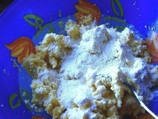 Сырные шарики жареные с чесноком.Сырные шарики — очень вкусное и популярное блюдо. Существует много ... - 7