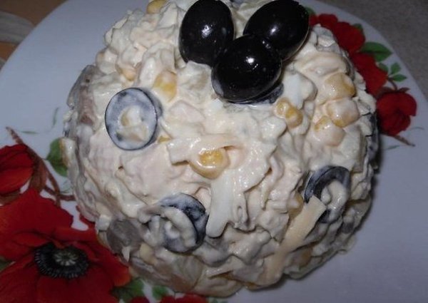 10 салатов с СЫРОМ! 1. Салат овощной с сыром и ветчиной Ингредиенты Салатные листья 1пучок. Морковь ... - 4