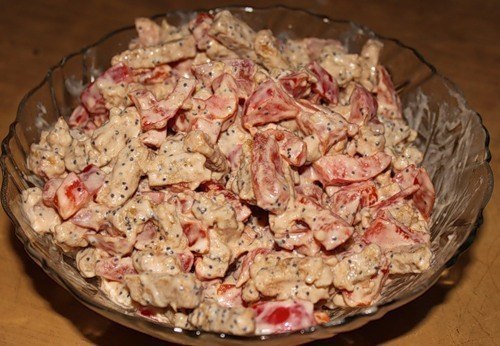 10 салатов с СЫРОМ! 1. Салат овощной с сыром и ветчиной Ингредиенты Салатные листья 1пучок. Морковь ... - 9