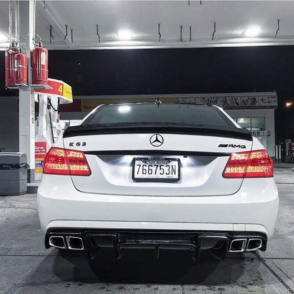 Mercedes-Benz E63 AMG