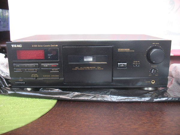 TEAC R-560