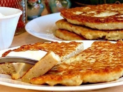 Захотелось мне как-то блинчиков с куриной начинкой. А времени мало было, после работы, уставшая...ну ...