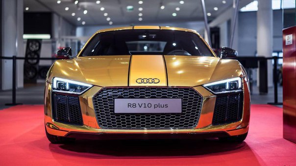 AUDI R8 (GOLD) - 2