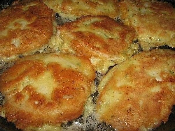 Куриные отбивные в кляре с сыром. Ингредиенты: 1 крупная куриная грудка 150 гр твердого сыра 2 яйца ... - 6