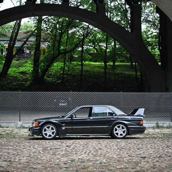 Mercedes-Benz - 11 �������� 2016 � 09:54