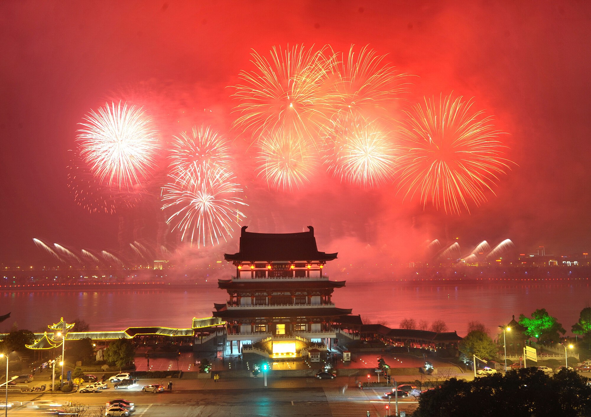 Выходные в китае в марте. Салют в Китае. Соллаль Пусан. Китайский новый год (Chinese New year). Фестиваль фейерверков в Китае.