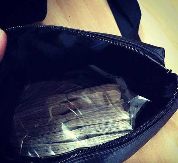12 ЗАКОНОВ ОБРАЩЕНИЯ С ФИНАНСАМИ.1. Деньги должны работать всегда. 2. Деньги должны приносить ...