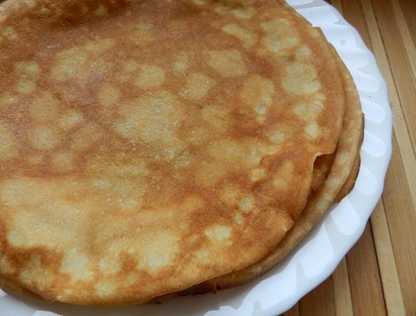 Рулетики из блинов с лососем. #праздник #масленица #блины Рулетики из блинов с лососем - это ... - 2
