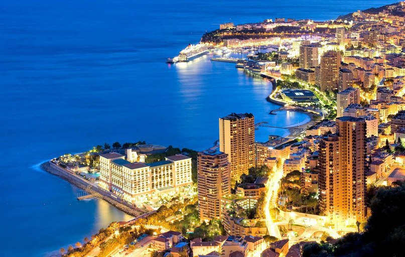 Монако фото и описание. Монако Береговая линия. Avenue d'Ostende, Монте-Карло, Монако.. Вечерний Монте Карло. Монако вечером.