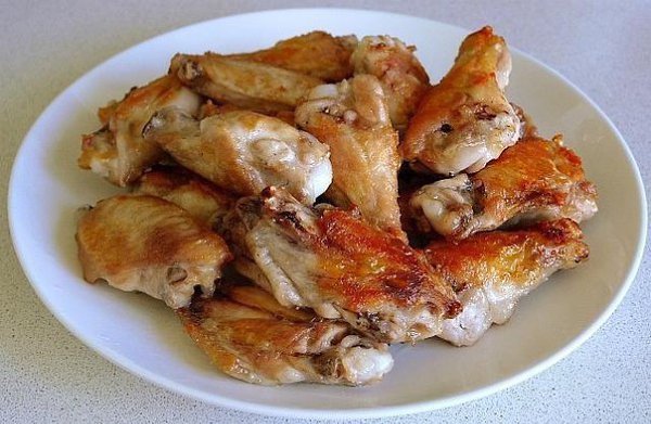 КУРИНЫЕ КРЫЛЬЯ В СОУСЕ ПИРИ-ПИРИ.Ингредиенты:куриные крылышки - 10шт (или голени, бедрышки) - весом ... - 6