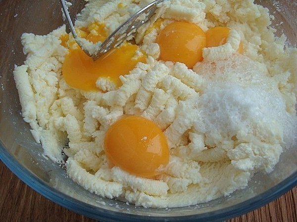 Творожный торт. Этот нежный и очень вкусный домашний торт всегда на моем праздничном столе. Вам ... - 3