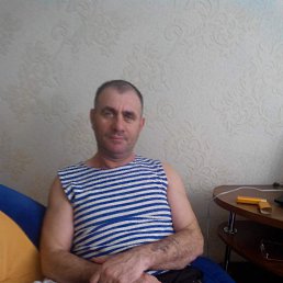 mihail, 57, 
