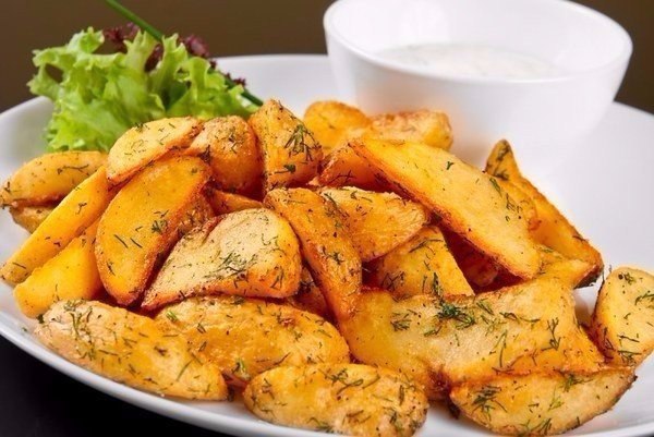 Топ-9 Самых вкусных рецептов приготволения блюд из картофеля.1. ЗАПЕЧЕННЫЙ КАРТОФЕЛЬ С ПРИПРАВАМИ И ... - 6