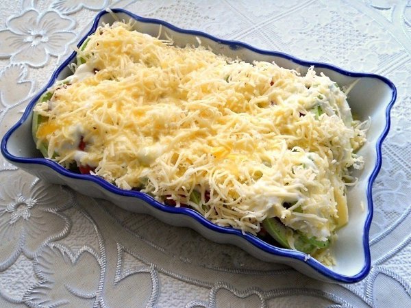 Кабачки, запеченные с помидорами и сыром.Кабачки, запеченные с помидорами и сыром, — очень лёгкое и ... - 6