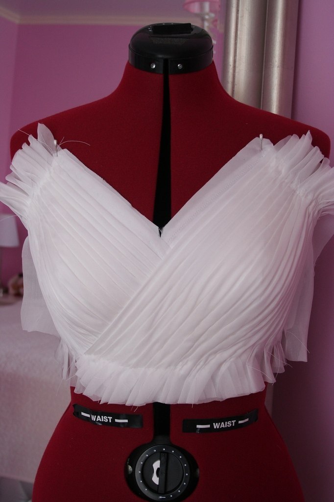 #@sewing_school. - 9