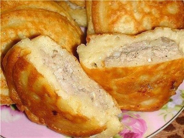 Ленивые беляши.Ингредиенты:Для теста:- 2 стакана кефира- 0,5 ч. ложки соды- 0,5 ч. ложки соли- 0,5 ...