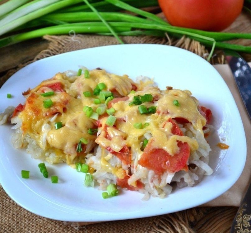 Курица пикассо рецепт. Украшение салата одуванчик. 3 4 шт лук. Везувий салат слоеный с печенью. Курица пикассо.