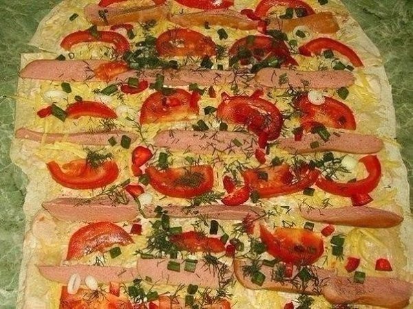 Фаршированный лаваш. Ингредиенты: Тонкий армянский лаваш — 1 шт. Мясо или любые мясные изделия на ... - 4
