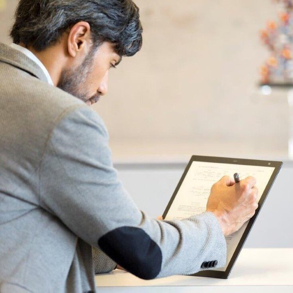 Устройство Sony Digital Paper второго поколения (DPT-RP1) получило экран разрешением 1650 х 2200 ...