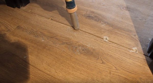 Установка порога межкомнатной двери. В современных квартирах, домах установка межкомнатных дверей ... - 6