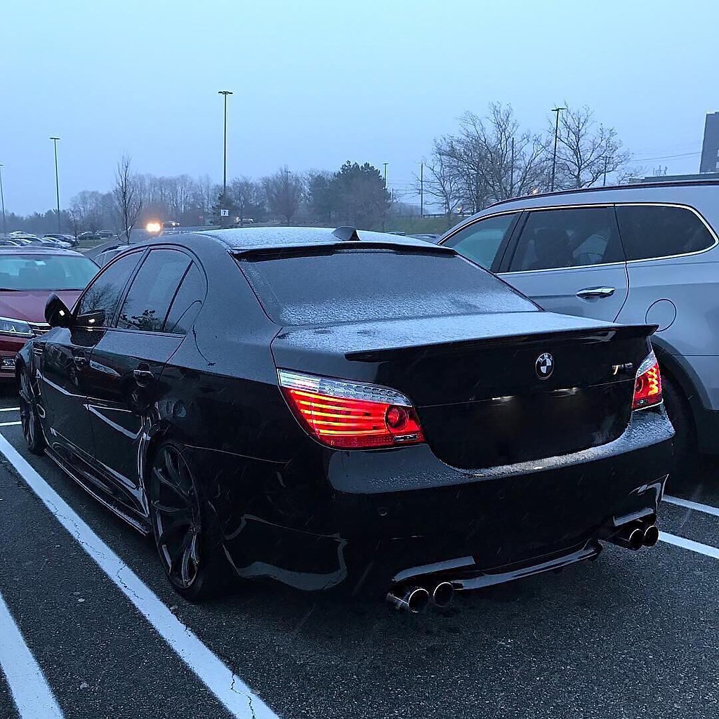 BMW M5 V10