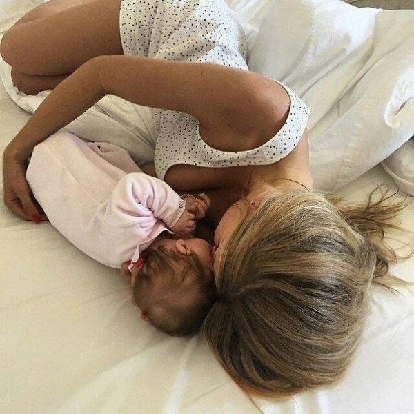 Нет ничего приятнее детского прикосновения, ничего милее детской улыбки, ничего нежнее детской щечки ...